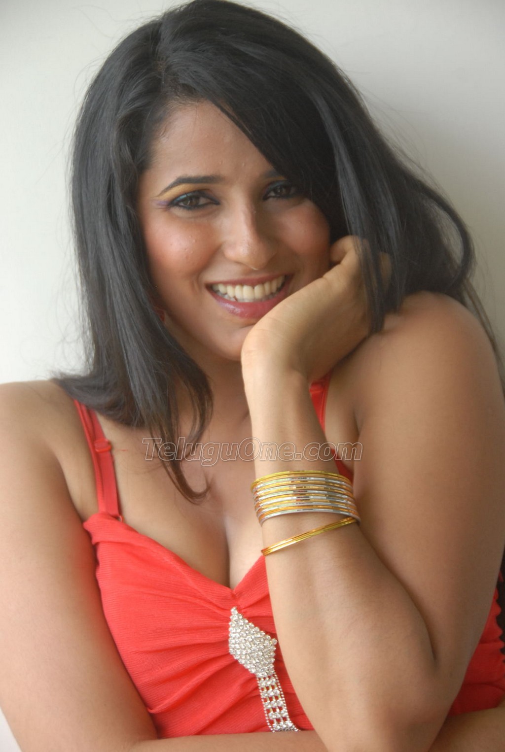 Shravya Reddy Hot Sexy Cleavage Photos 2020 Actress Nude Photos