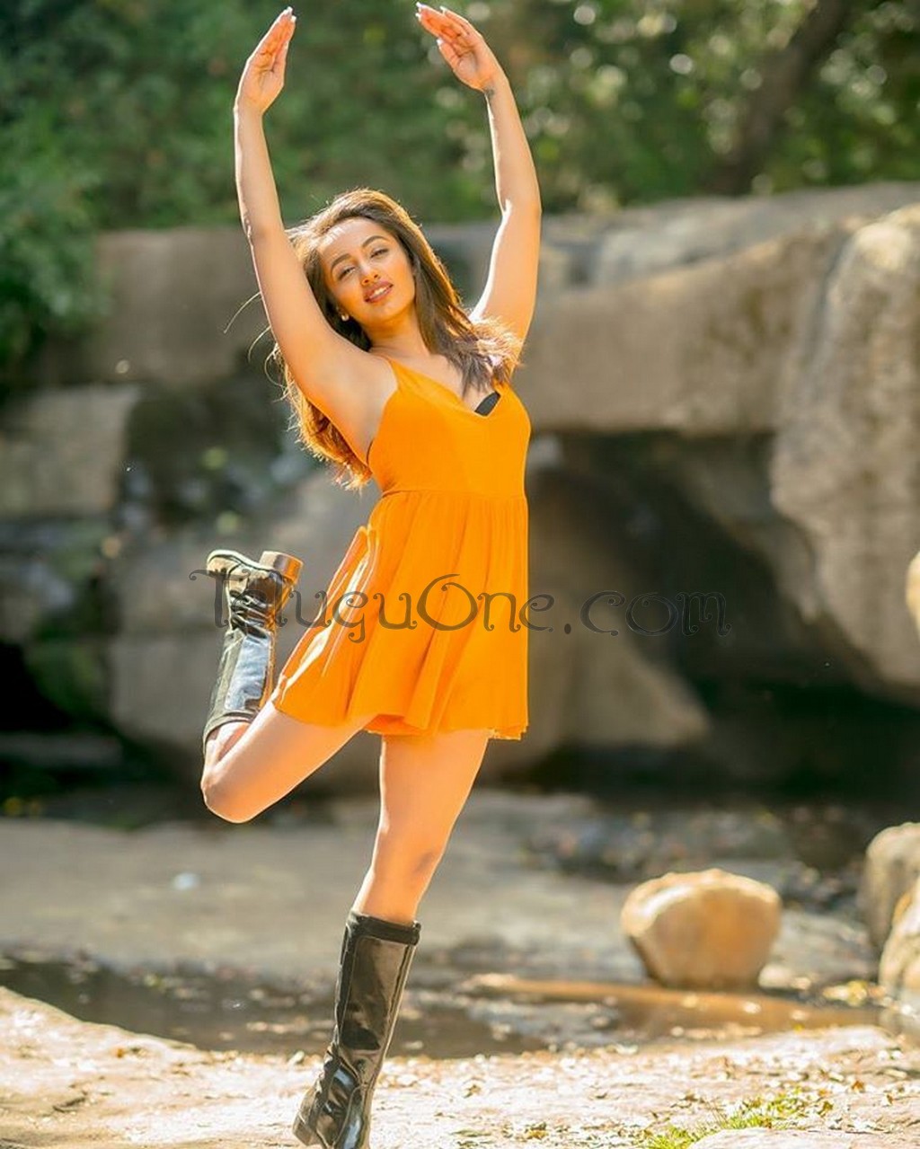 [Image: Tejaswini_Madiwala_Latest_Photo_shoot10.jpg]