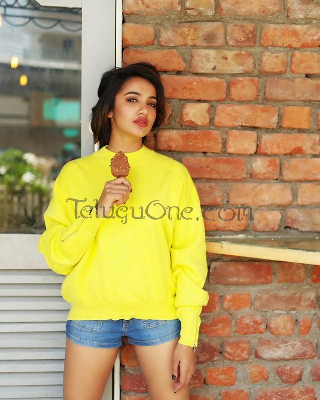 [Image: Tejaswini_Madiwala_Latest_Photo_shoot8.jpg]