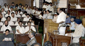 Tamilnadu Assembly Passes Resolution Against Srilanka, Chief Minister Jayalalitha Introduces Resolution, Tamil Nadu Chief Minister Jayalalitha Letter To UPA