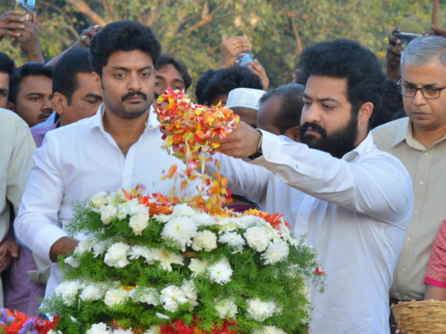 Jr NTR Family at NTR Ghat Latest Photos | Jr NTR Family at NTR Ghat New ...