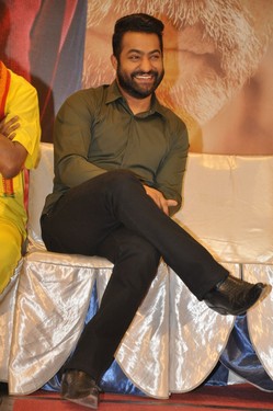 jr ntr formal dresses Suited in Black Sharp & Suave Jr NTR for #RRR in London at #RoyalAlbertHall . Outfit - Manish Malhotra Styled by