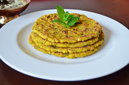 Sabudana Thalipeeth