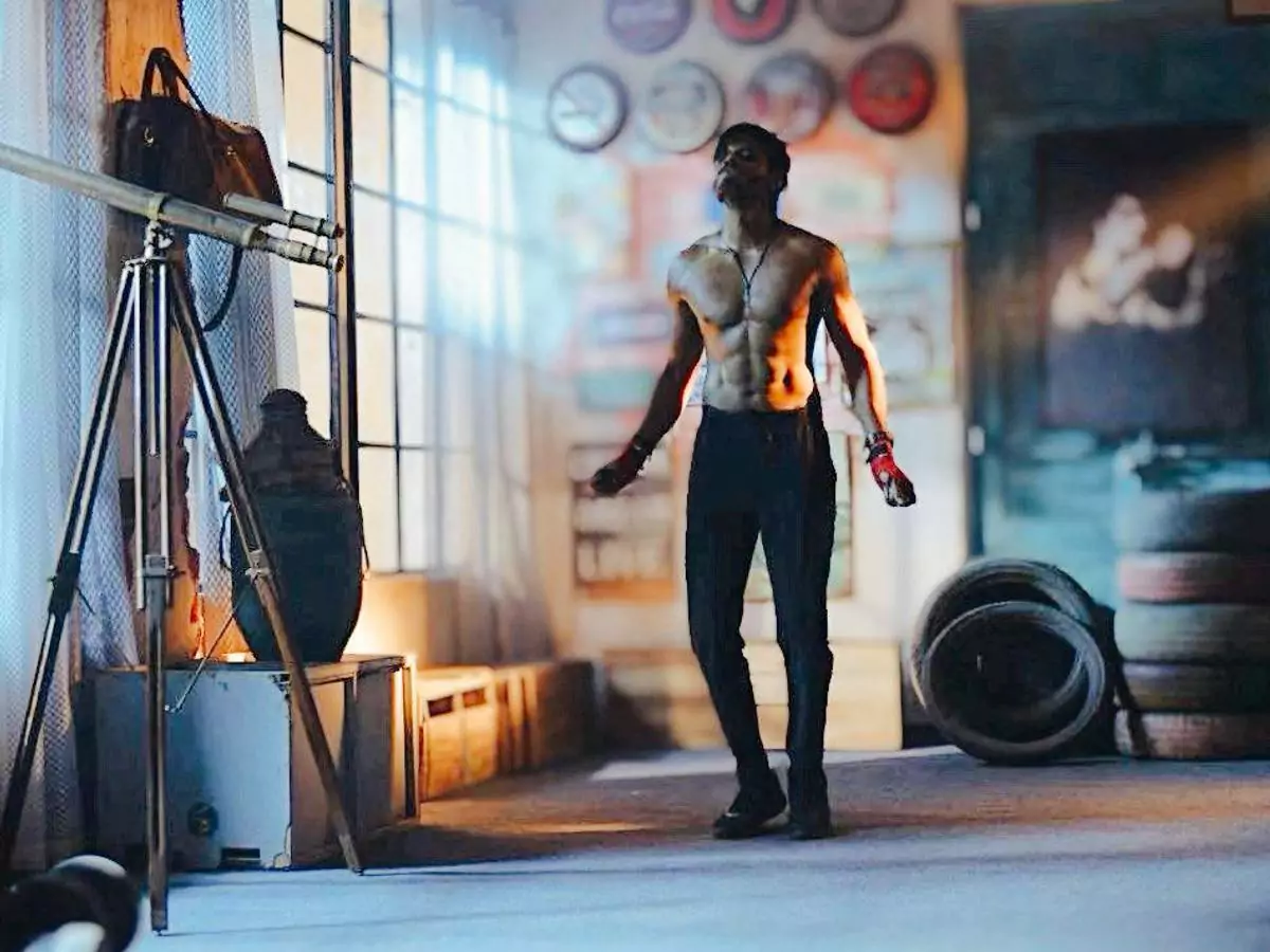 Anand Deverakonda Six pack for Gam Gam Ganesha