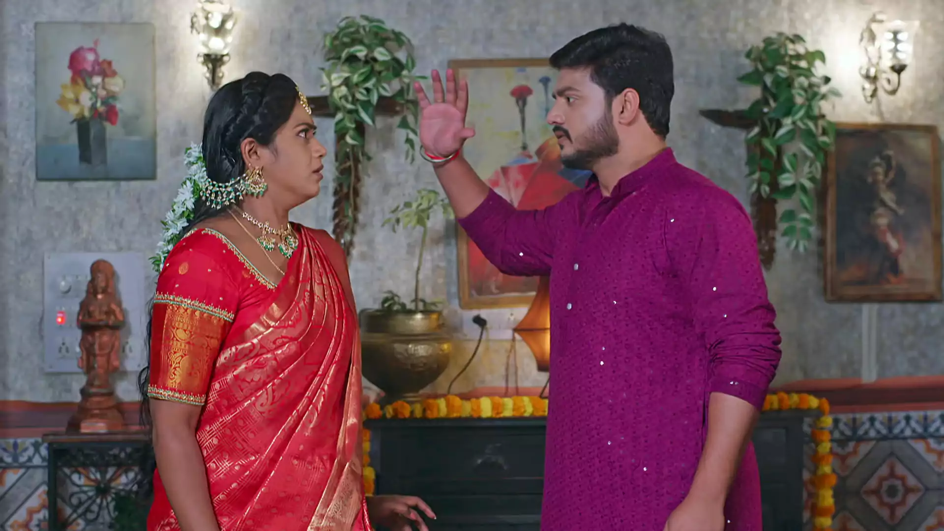 Illu illalu pillalu: శ్రీవల్లి మోసాన్ని తెలుసుకున్న చందు..పుట్టింటికి గెంటేసాడుగా!