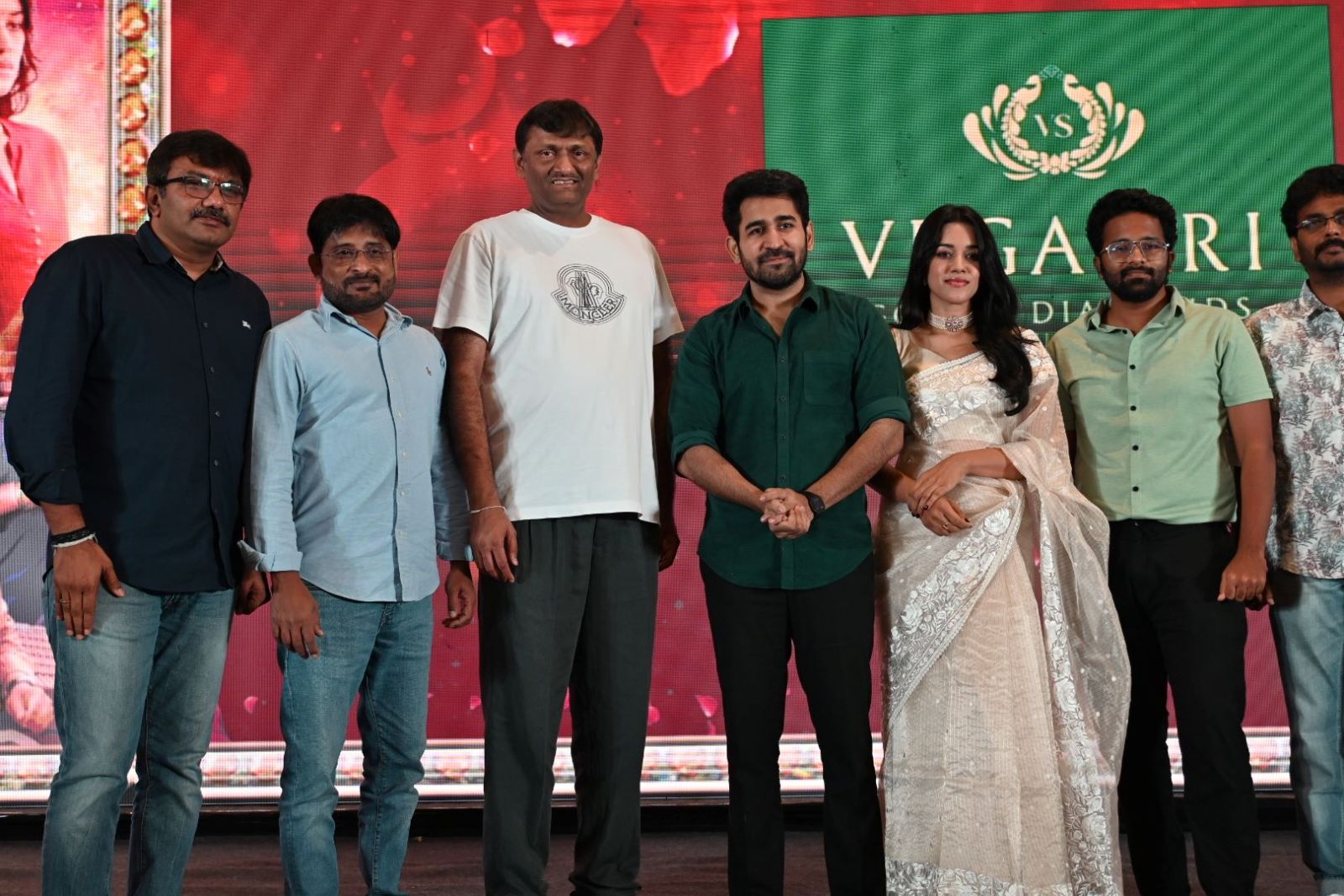 Love Guru has all the emotions Team at pre release event