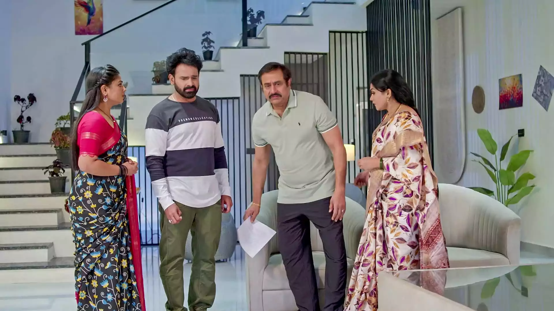 Podharillu : మహా, చక్రిలని వెతకడానికి రంగంలోకి దిగిన రౌడీలు.. ప్రతాప్ పట్టుకుంటాడా!