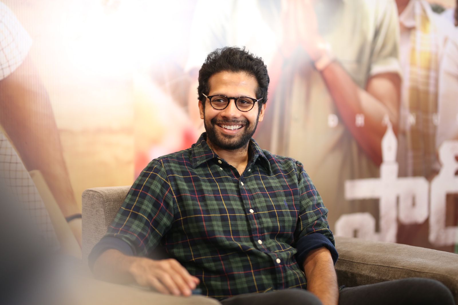 Venky Atluri says that Dhanush Clapped 3 times after SIR narration
