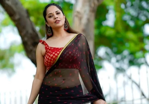 aunty-trolls-on-anasuya.webp