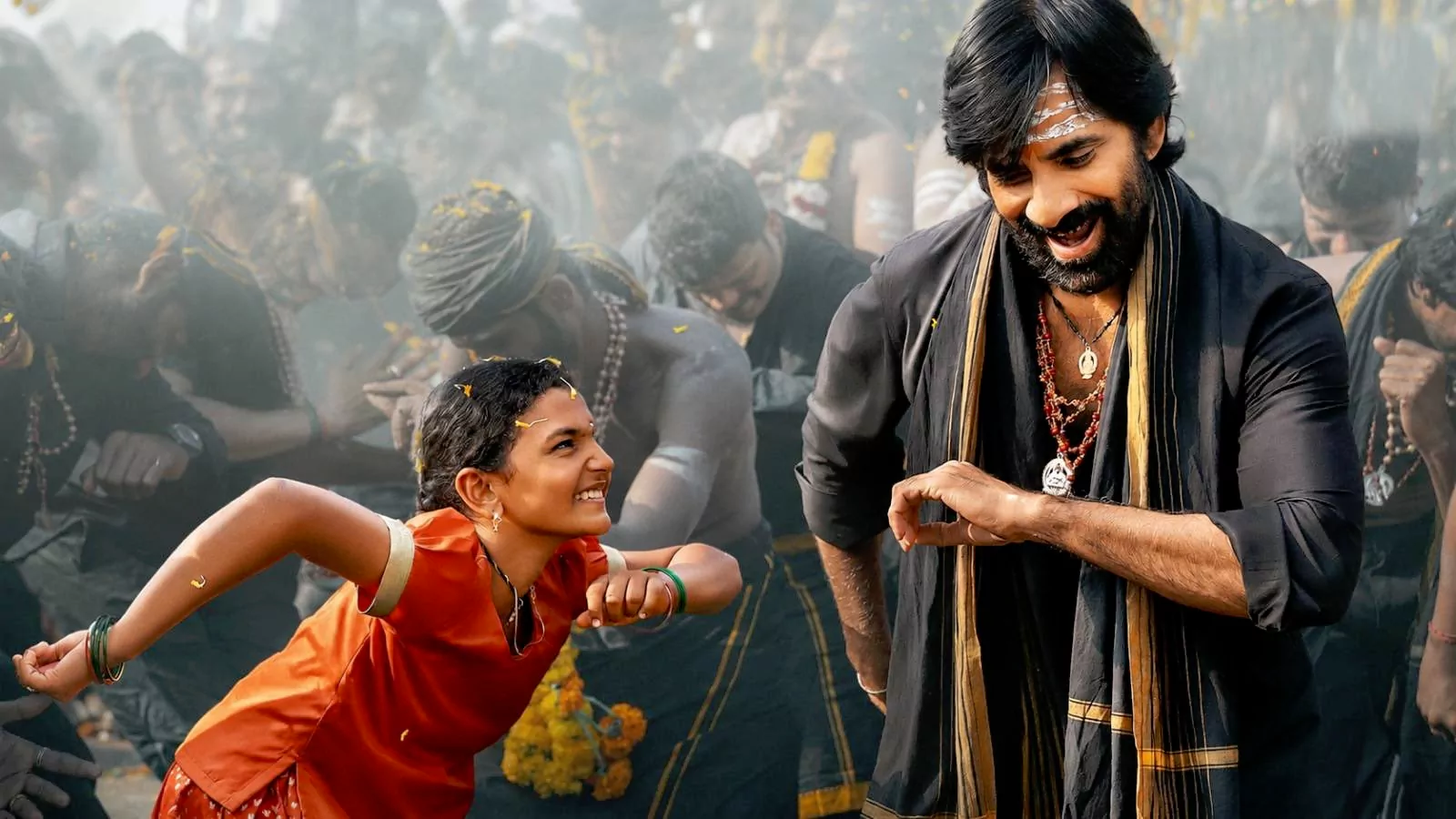 నాలుగో వారంలోనూ తగ్గని  'ఇరుముడి' హవా.. రవితేజ ఖాతాలో అరుదైన రికార్డులు.!