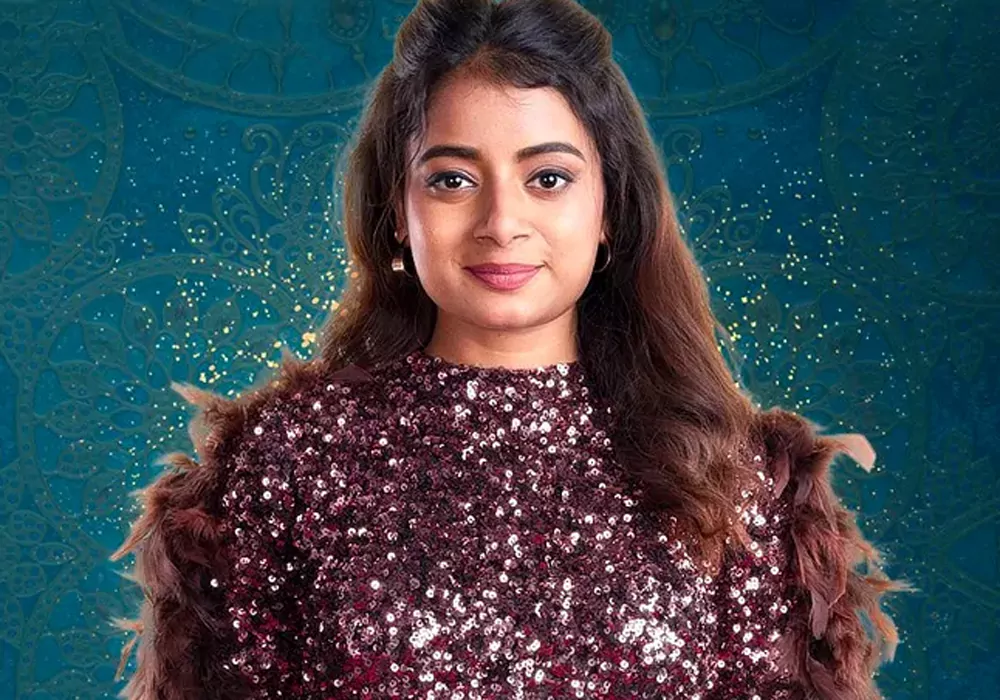 ఆ మీమ్ నన్ను చాలా డిస్టర్బ్ చేసింది...సావండి అంటున్న నైనికా అనసుర