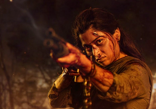 Mysaa Glimpse: గూస్ బంప్స్ తెప్పిస్తున్న 'మైసా' గ్లింప్స్.. రౌడీ జనార్ధన వైఫ్ రప్పా రప్పా..!