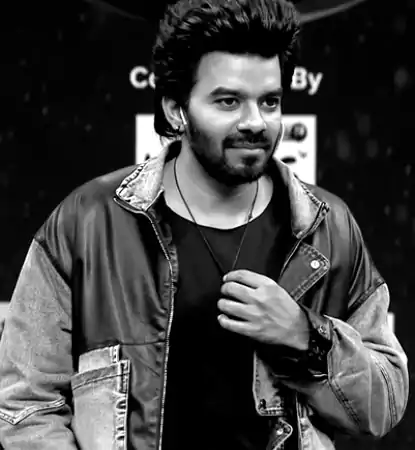 14 ఏళ్ళ రిలేషన్ షిప్...నెక్లెస్ రోడ్ లో పరిగెడుతున్నా, అరుస్తున్నా