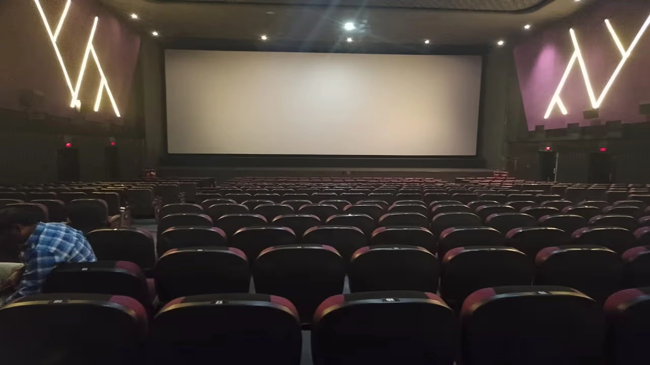 టాలీవుడ్‌లో ముదురుతున్న 'పర్సెంటేజ్' వివాదం.. మే 1 నుంచి థియేటర్లు బంద్!