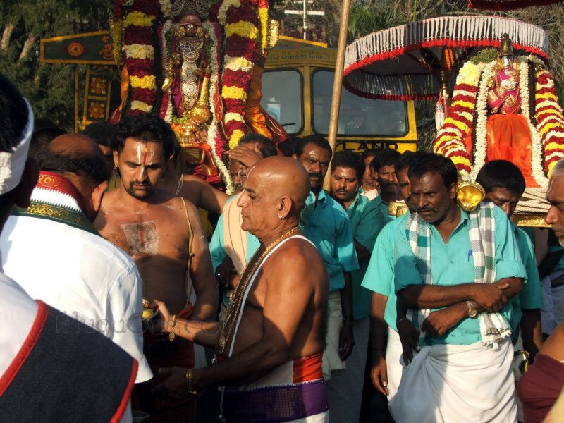 paaruvetauthsavam90.jpg