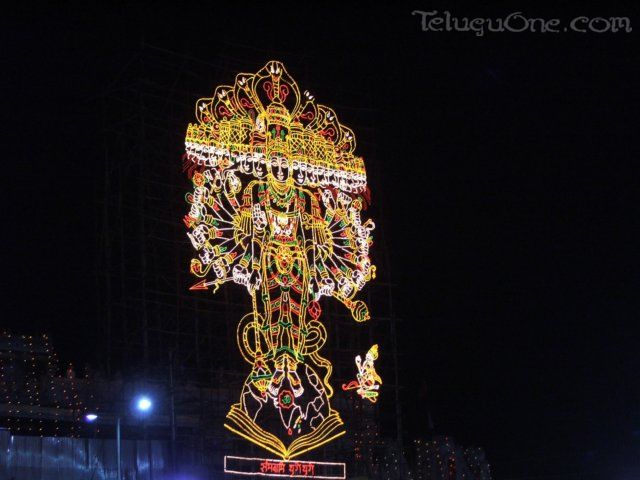 tirumalatemplenightview4.jpg