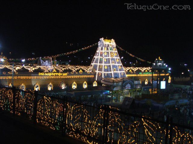 tirumalatemplenightview42.jpg