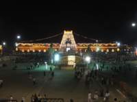 tirumalatemplenightview46_small.jpg