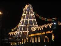 tirumalatemplenightview48_small.jpg