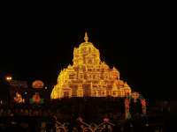 tirumalatemplenightview7_small.jpg