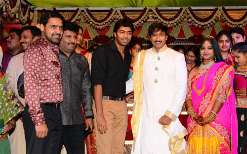 Gopichand Marriage Pics, Gopichand Marriage Photos, gopichand marriage with srikanth niece photos, Gopichand Resham Marriage Photos, Celebs at Gopichand Marriage