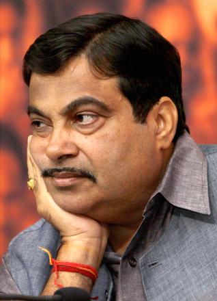 Sushma Swaraj, Nitin Gadkari, Maharashtra irrigation scam, BJP, India Against Corruption, Purti sugar mills, Registrar of Companies, preliminary report, serious discrepancies