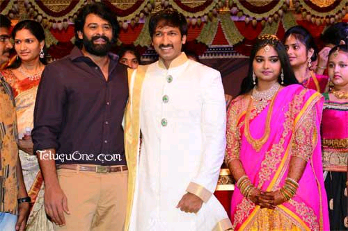 Gopichand Marriage Pics, Gopichand Marriage Photos, gopichand marriage with srikanth niece photos, Gopichand Resham Marriage Photos, Celebs at Gopichand Marriage