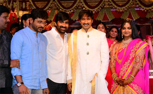 Gopichand Marriage Pics, Gopichand Marriage Photos, gopichand marriage with srikanth niece photos, Gopichand Resham Marriage Photos, Celebs at Gopichand Marriage