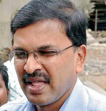 CBI Joint Director V.V. Lakshmi Narayana, YS Jagan bribes CBI Lakshminarayana,  jagan cbi case, cbi director lakshmi narayana, cbi lakshmi narayana ysr party chief jagan, jagan mohan reddy lakshminarayana, regional news