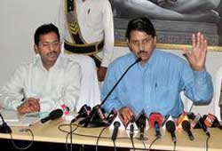 kadapa byelections, kadapa bypolls, kadapa lok sabha seat, pulivendula seat, kdapa jagan mohan reddy, election commission kadapa byelections, election commission notices, ec notice congress, tdp, ysr congress