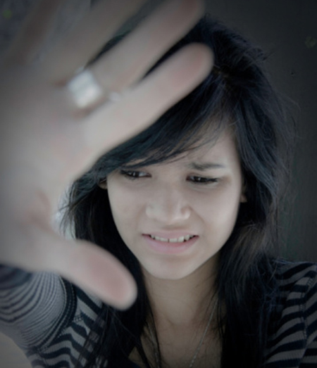 Girl Molested, Girl Molested train,Girl Molested Rajdhani Express, Girl Molested up