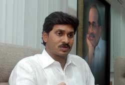 jagan mohan reddy challenge, jagan challenge congress party, jagan snap polls, jagan victory kadapa seat, jagan victory margin,  
