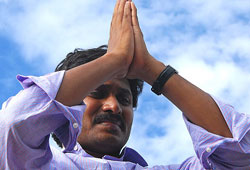 ys jagan mohan reddy, jagan loyalists, kadapa bypolls, kadapa byelections, jagan kamalamma, jagan kiran kumar reddy, jagan kadapa byelection, ysr congress, congress party
