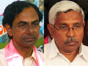 trs chief kcr, kcr kodandaram fighting, kcr kodandaram booty, kcr kodandaram t agitation, kcr kodandaram sonia gandhi, tdp leader mothkupalli narasimhulu, narasimhulu kcr kodandaram  