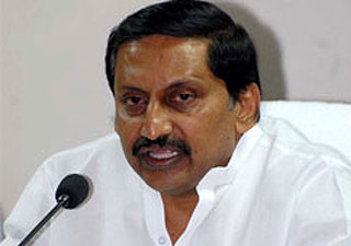 ap chief minister kiran kumar reddy, kiran kumar reddy liquor syndicates, acb raids on liquor syndicates, mps mlas mlcs liquor trade, ap by elections liquor syndicates, dl ravindra reddy liquor syndicates, excise minister liquor syndicates