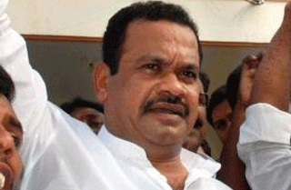 separate telanaga state, telangana agitation, telangana ministers resignation, minister komatireddy venkat reddy resignation, komatireddy resigned, komatireddy resignation accepted, komatireddy resignation governor accetance