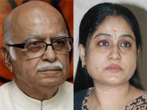medak trs mp vijayashanthi, vijayashanthi bjp, vijayashanthi comeback to bjp, vijayashanthi lk advani, vijayashanthi advani rathyatra, trs bjp comraderie