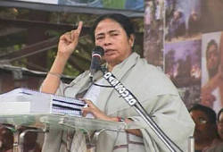 telangana issue fate, upa meeting telangana issue, telangana issue west bengal, telangana issue mamata banerjee, telangana issue gorkhaland issue, separate telangana separate gorkhaland, second src telanagana issue 