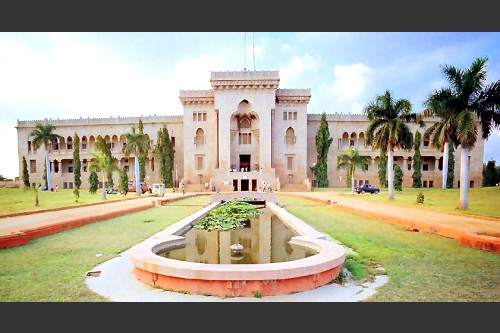 osmania university clashes, ou students clash 15 april 2012, ou campus beef festival, beef festival ou campus, students clash ou campus 15 april, hyderabad communal riots ou campus, ou campus communal clash