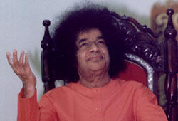 Sathya Sai Baba dies, puttaparthi Sai Baba died, puttaparthi Sai Baba passed away, Sathya Sai Baba dead, Satya Sai Baba dead live telecast, Satya Sai Baba died live telecast, Satya Sai Baba death live telecast, Satya Sai Baba death news live telecast