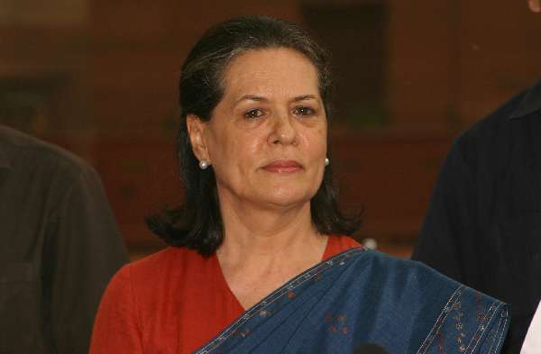 sonia gandhi surgery, sonia gandhi health condition, sonia gandhi in us hospital, sonia gandhi operation in usa, sonia coming back from america, sonia operation in america, sonia health, sonia gandhi rahul gandhi usa