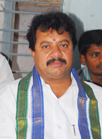 Protocol Fighting, YSRCP, Congress, YSRCP Win In By-Polls, Rayalaseema Area, YSRCP Leaders, Gandhi Jayanthi, Gurnath Reddy Dharna,