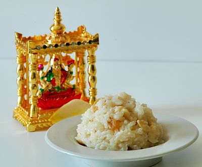 Details of Naivedyam to The Second day of the Dasara festival dedicated to Sri MahaLakshmi Devi